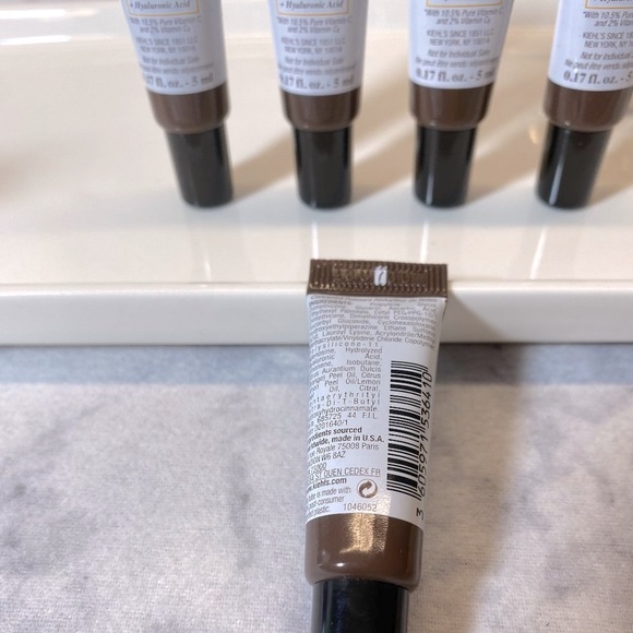 Kiehls Powerful-Strength Line-Reducing Concentrate - Set of Five, 5 x 5 ml, NEW - Picture 5 of 9